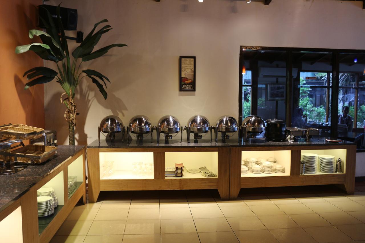 Serayu Hotel Timika Zewnętrze zdjęcie
